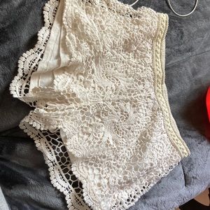 Cream lace shorts
